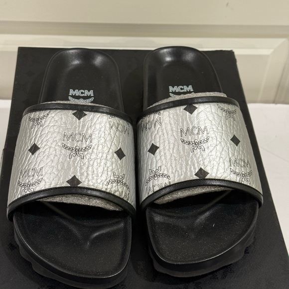 MCM Black and Silver Logo Slide Sandals ~ Size 10 ~ Worn Once - Picture 10 of 11